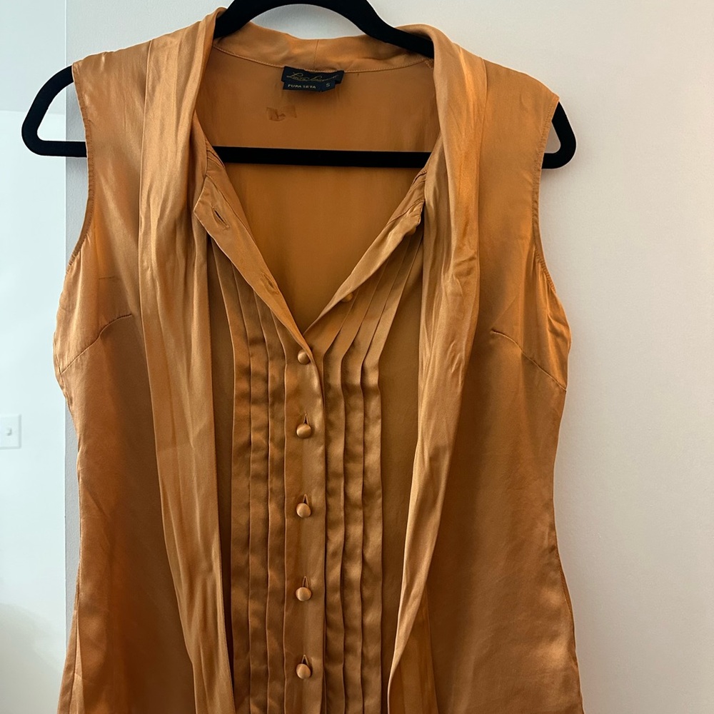 Luisa Spagnoli Women's Sleeveless Button-Down Top